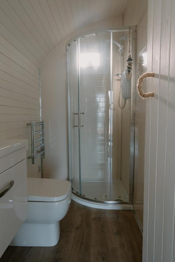Strathy Bay Pods Hotel ภายนอก รูปภาพ